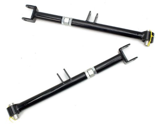 Bilde av BMW E36 Rear Toe Arms With Bucket Delete